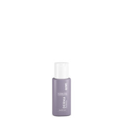 DERMA Shampoo reinigt mild und reduziert eine zu starke Talgproduktion. Gleichzeitig wirkt es effektiv und wirksam gegen Schuppen und Irritationen wie zum Beispiel trockene oder gespannte Kopfhaut, Juckreiz oder ein fettender Haaransatz. Verwende das Shampoo lediglich solange wie die Irritation besteht, danach kannst du wieder das passende Shampoo für dein persönliches Haarbedürfnis verwendet. Für die optimale Pflege deiner Kopfhaut empfehlen wir dir, das DERMA Shampoo mit dem DERMA Tonic und der DERMA E.F.A. Lotion zu kombinieren. Diese Produkte ergänzen sich perfekt und schenken deiner Kopfhaut die Unterstützung, die sie braucht.
