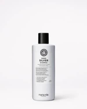 Ein Shampoo für blondes und dunkles Haar mit violetten Pigmenten und Brombeerextrakt, das unerwünschte Gelbstiche neutralisiert, dem Haar Glanz verleiht und die Haarstruktur stärkt. Neutralisiert Gelbstiche Verleiht dem Haar kühlere Töne Brombeerextrakt sorgt für Glanz 100 % vegan und tierfreundlich Produktbeschreibung Das Sheer Silver Shampoo neutralisiert Gelbstich und verleiht dem Haar eine extra Portion Glanz. Violette Pigmente und Brombeer-Extrakte neutralisieren unerwünschten Gelbstich in blondem Haar und lassen graues und/oder weißes Haar in ganz neuem Glanz erstrahlen. Der Colour Guard Complex schützt die Haare vor UV-Strahlen und sorgt für länger anhaltende, strahlende Farbkraft.